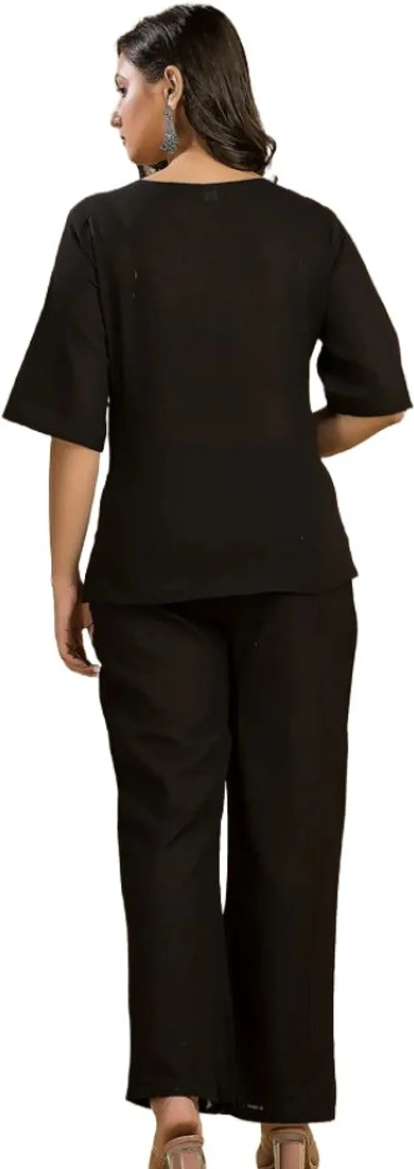 Black_Premium_Apparel_Set_For_Women