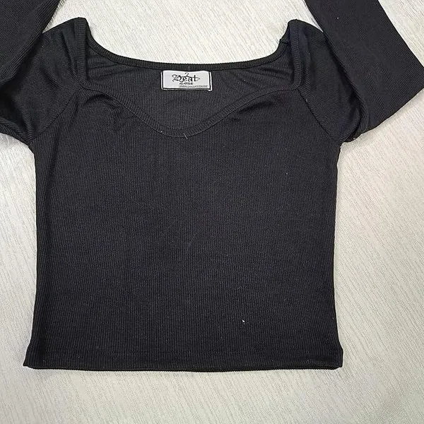 Black_Premium_Top_For_Women
