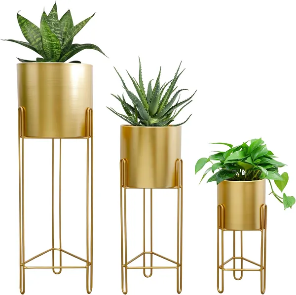 Gold_Metal_Planter_Stand_For_Home_Decor