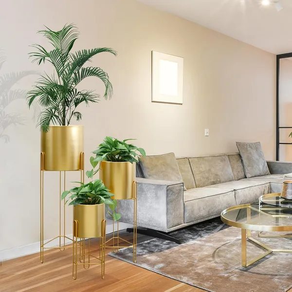 Gold_Metal_Planter_Stand_For_Home_Decor