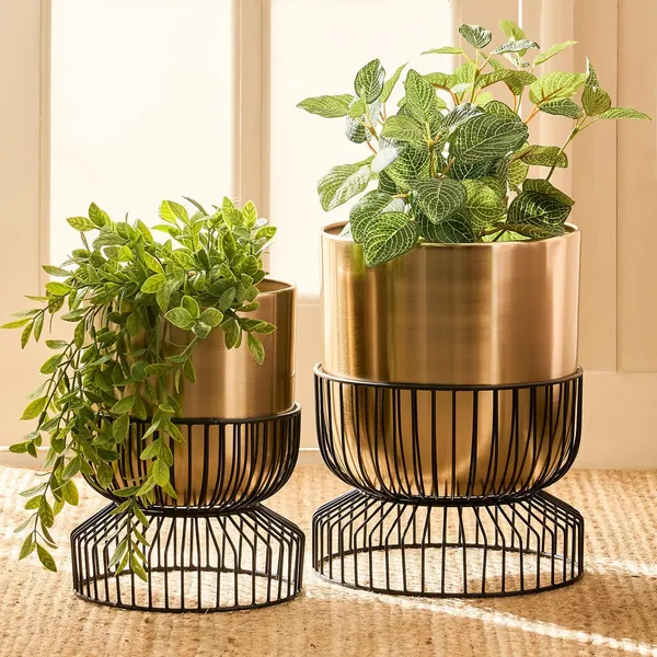 Gold_Metal_Planter_Stand_For_Home_Decor_(Pack_of_2)