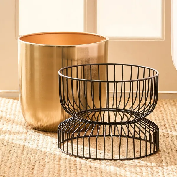 Gold_Metal_Planter_Stand_For_Home_Decor_(Pack_of_2)