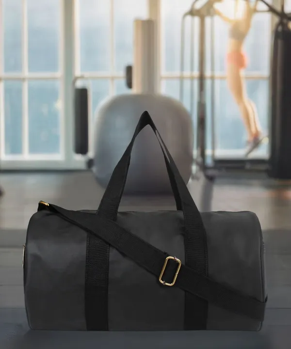 Black_Polyester_Gym_Kit_Bag_For_Men_And_Women