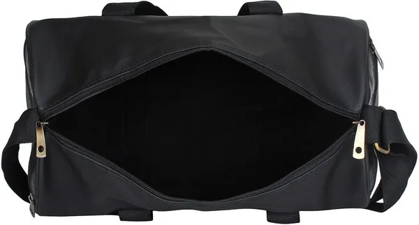 Black_Polyester_Gym_Kit_Bag_For_Men_And_Women