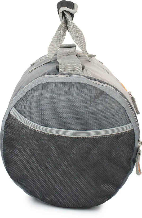 Grey_Polyester_Gym_Kit_Bag_For_Men_And_Women