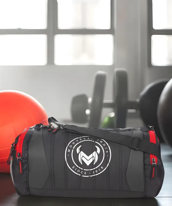 Black_Polyester_Gym_Kit_Bag_For_Men_And_Women