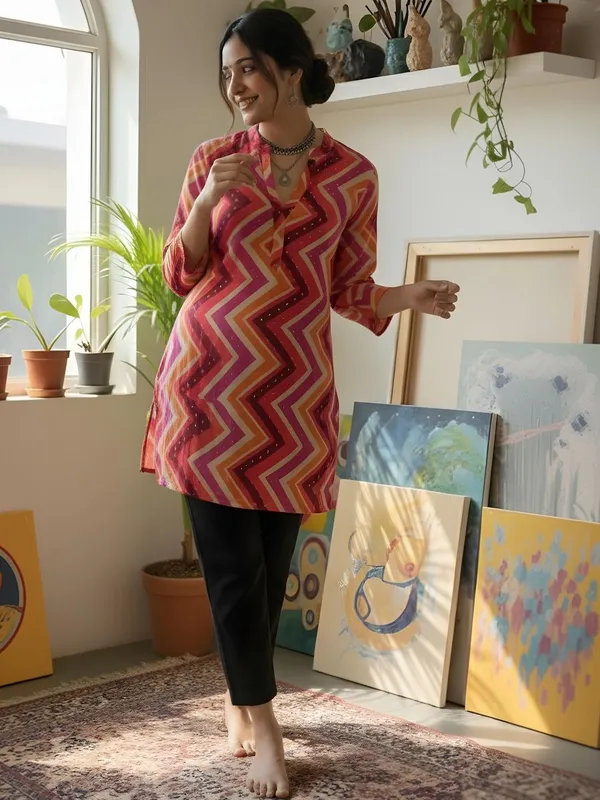 Red_Rayon_Chevron_Printed_Kurti