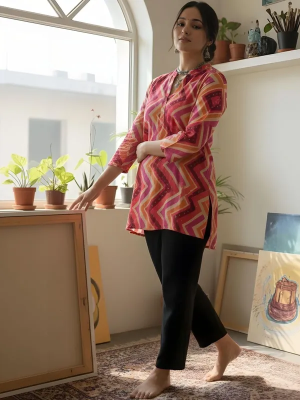Red_Rayon_Chevron_Printed_Kurti