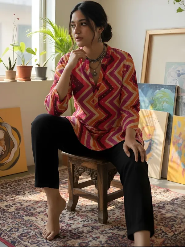 Red_Rayon_Chevron_Printed_Kurti