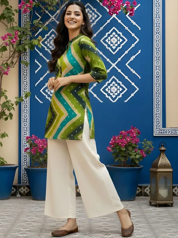 Green_Rayon_Chevron_Printed_Kurti
