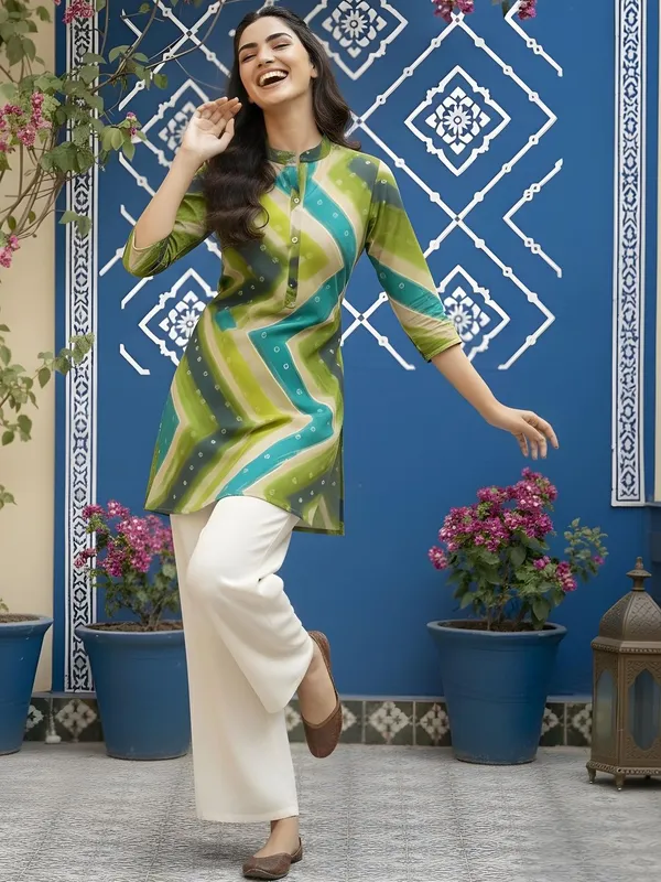 Green_Rayon_Chevron_Printed_Kurti
