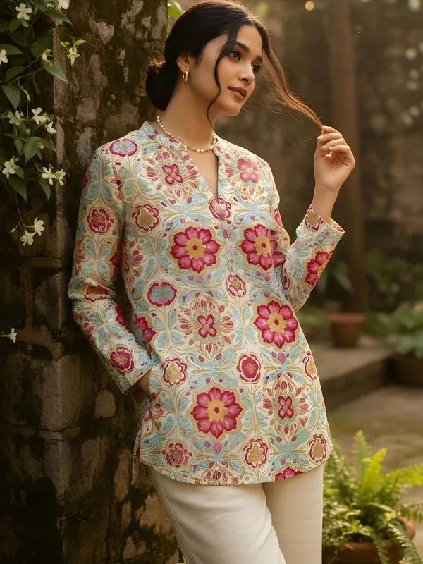 Cream-Pink_Cotton_Floral_Printed_Kurti