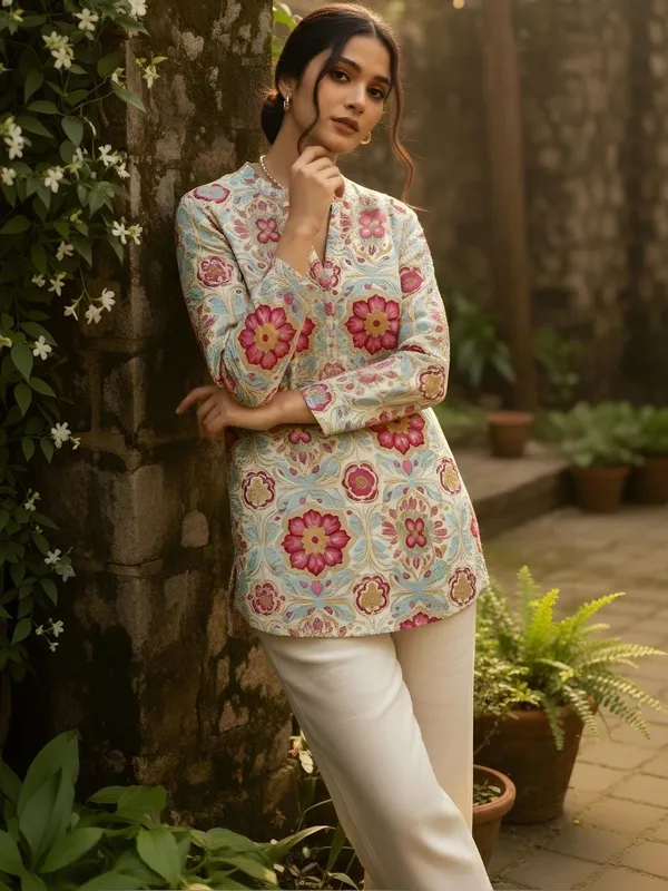 Cream-Pink_Cotton_Floral_Printed_Kurti