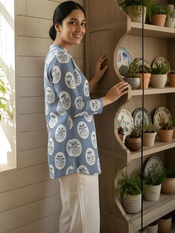 Blue_Cotton_Floral_Printed_Kurti