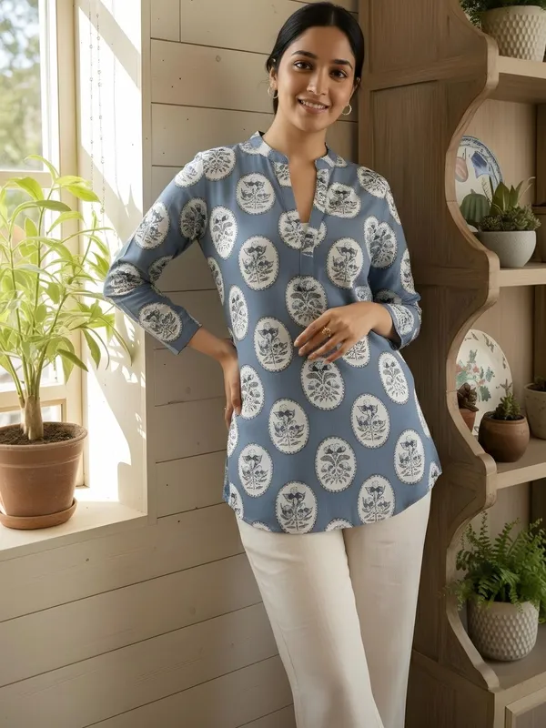 Blue_Cotton_Floral_Printed_Kurti