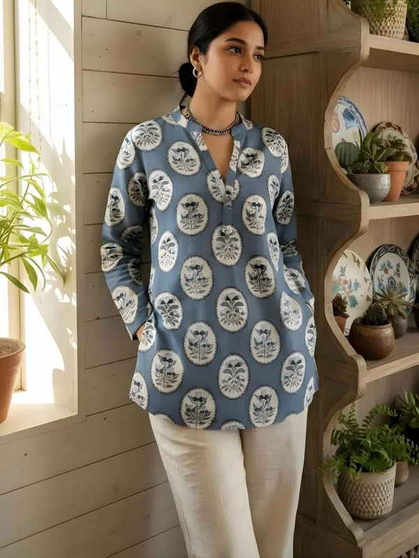 Blue_Cotton_Floral_Printed_Kurti