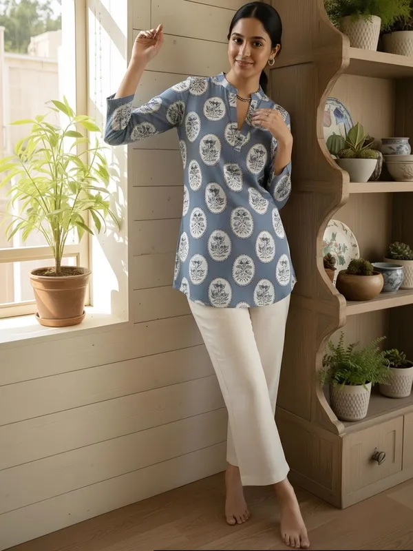 Blue_Cotton_Floral_Printed_Kurti