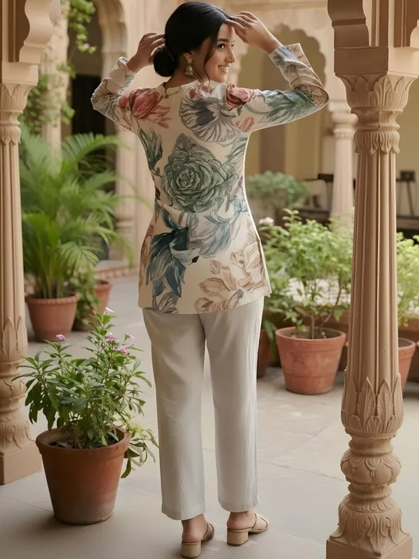 Cream_And_Multi_Cotton_Big_Flower_Printed_Kurti