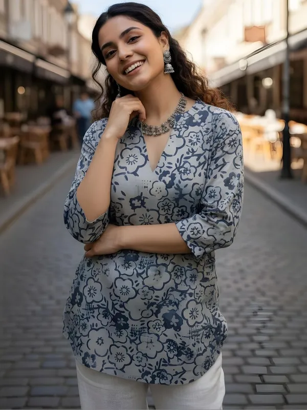 Grey_And_blue_Cotton_Floral_Printed_Kurti
