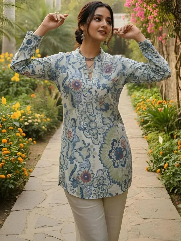 Cream_And_Blue_Cotton_Floral_Printed_Kurti
