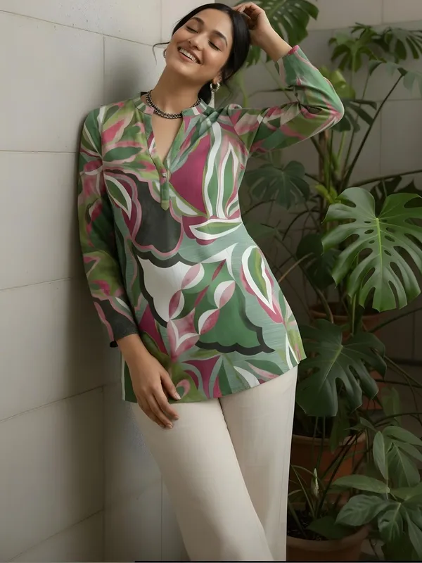 Green_Cotton_Abstract_Printed_Kurti