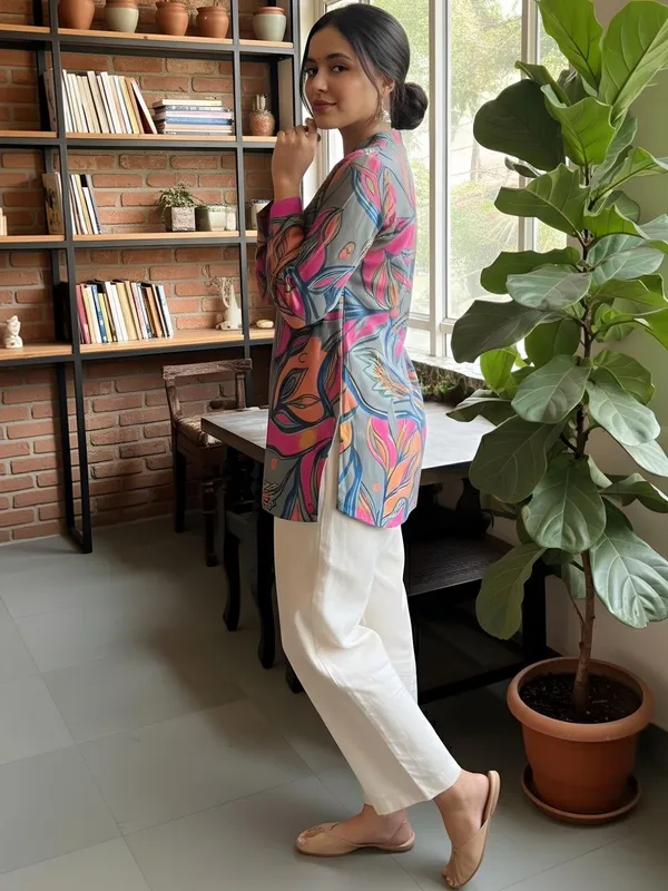 Pink_And_Grey_Cotton_Abstract_Printed_Kurti