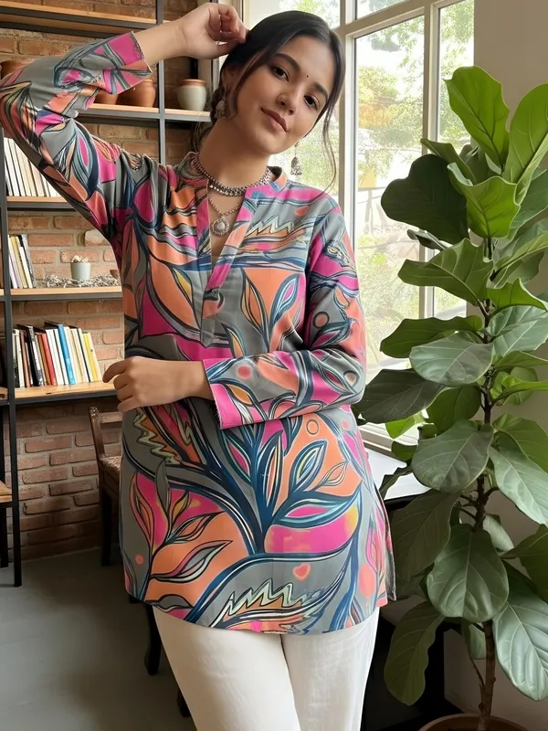 Pink_And_Grey_Cotton_Abstract_Printed_Kurti