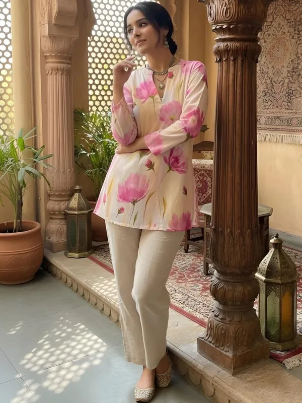 Peach_Cotton_Floral_Printed_Kurti