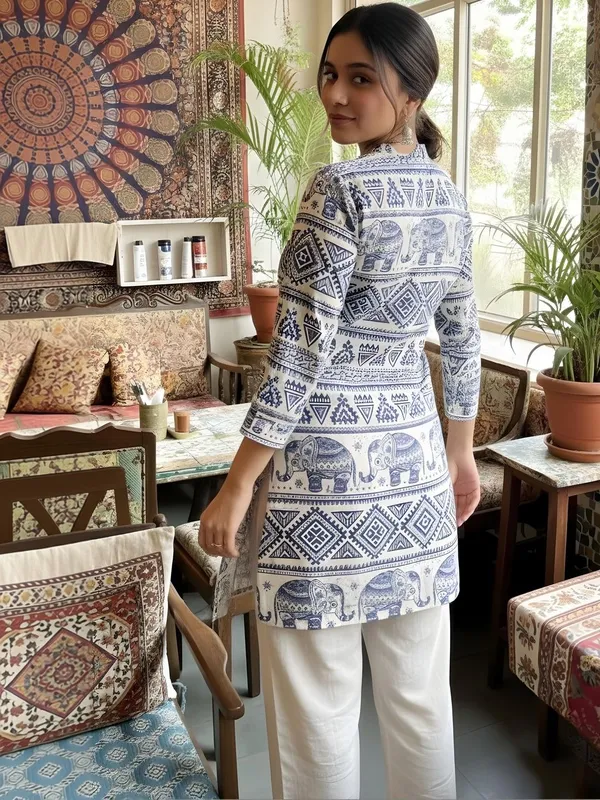White_And_Blue_Cotton_Tribal_Printed_Kurti