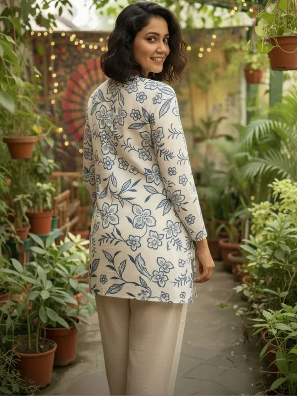 White_Blue_Cotton_Abstract_Printed_Kurti