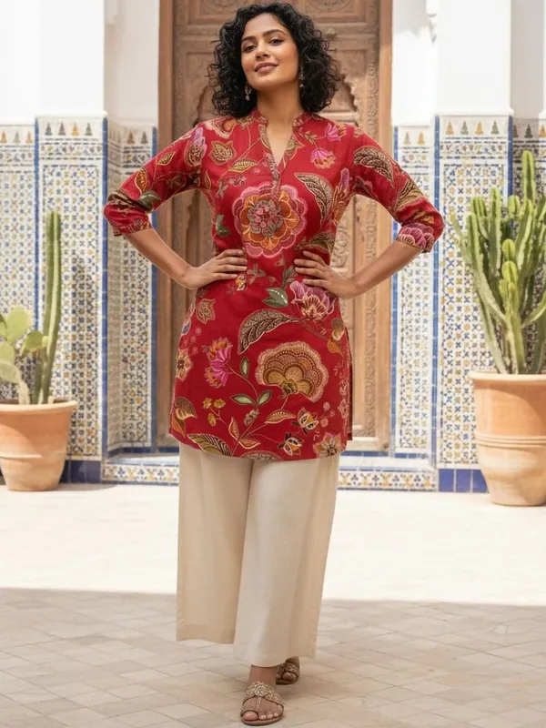 Red_Cotton_Abstract_Printed_Kurti