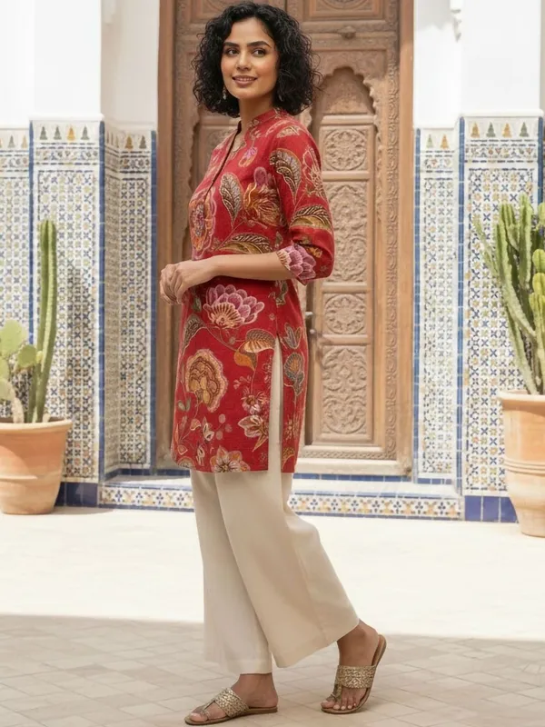 Red_Cotton_Abstract_Printed_Kurti