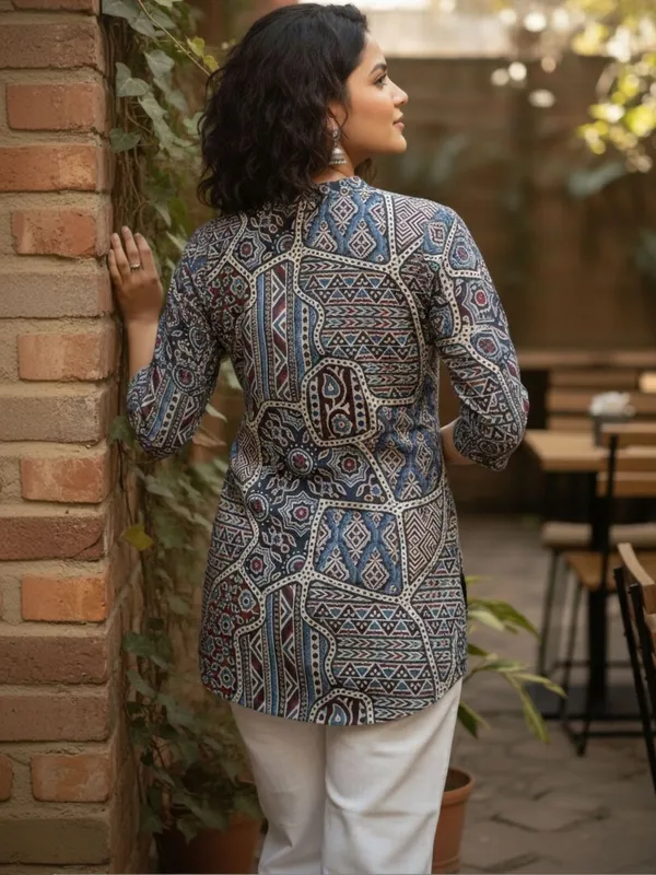 Multi_Cotton_Abstract_Printed_Kurti