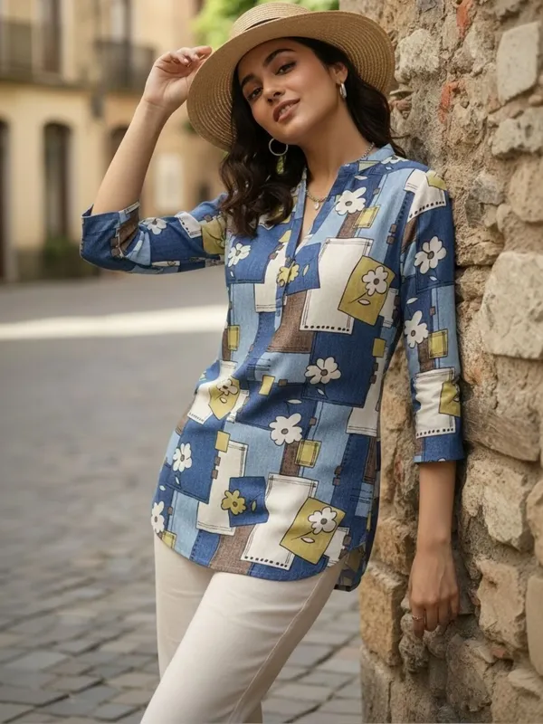 Blue_Cotton_Abstract_Printed_Kurti