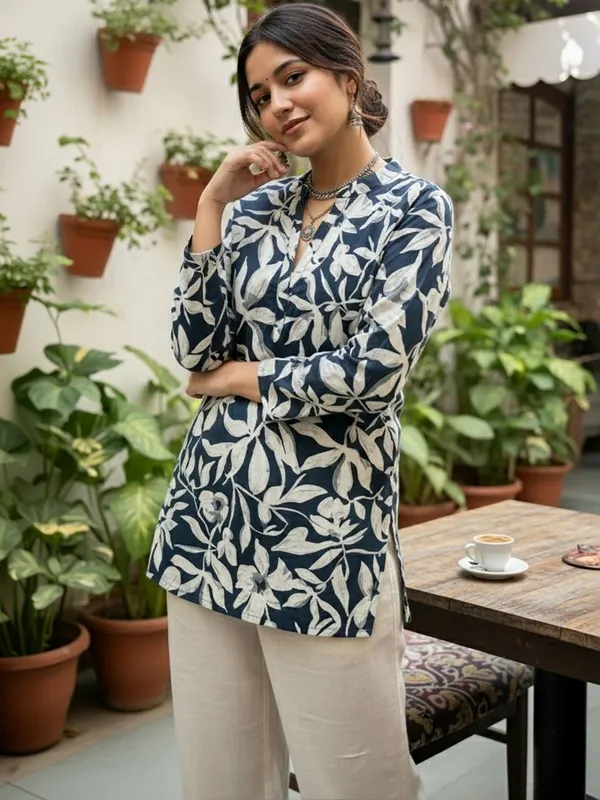 Purple_Cotton_Floral_Printed_Kurti
