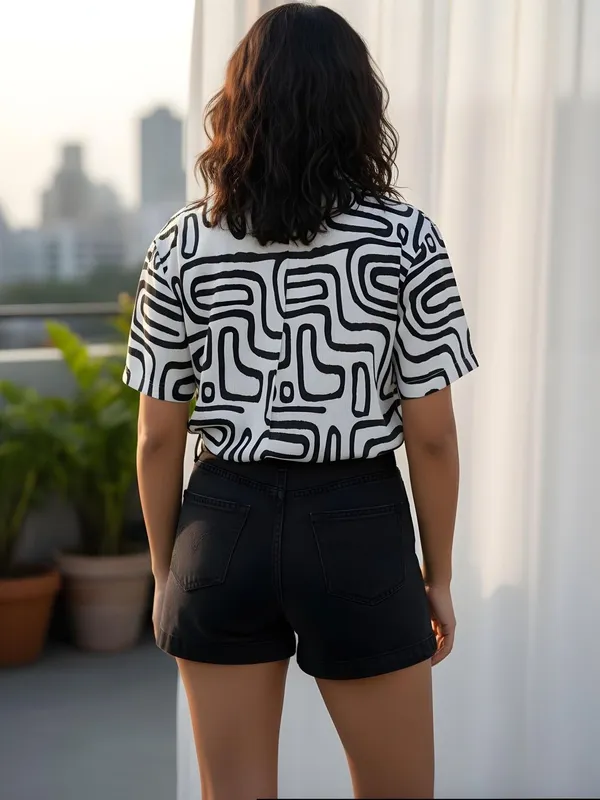 Black_&_White_Polyester_Abstract_Printed_Shirts