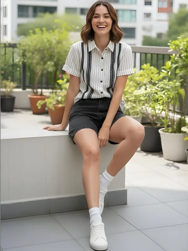 Black_&_White_Linen_Vertical_Striped_Lacework_Shirts