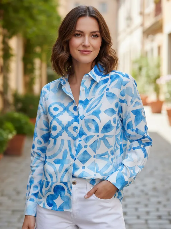 White-Blue_Vatican_Abstract_Printed_Top