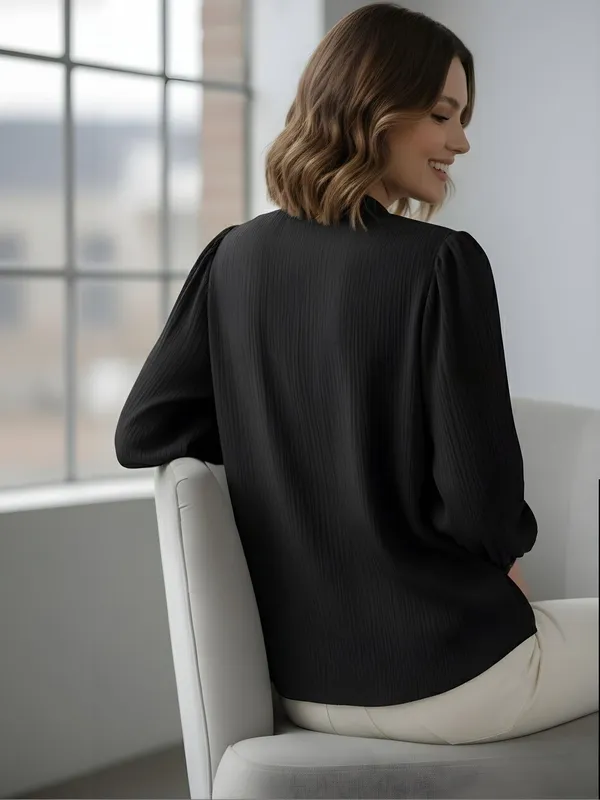 Black_Polyester_Crinkled_Textured_Solid_Top