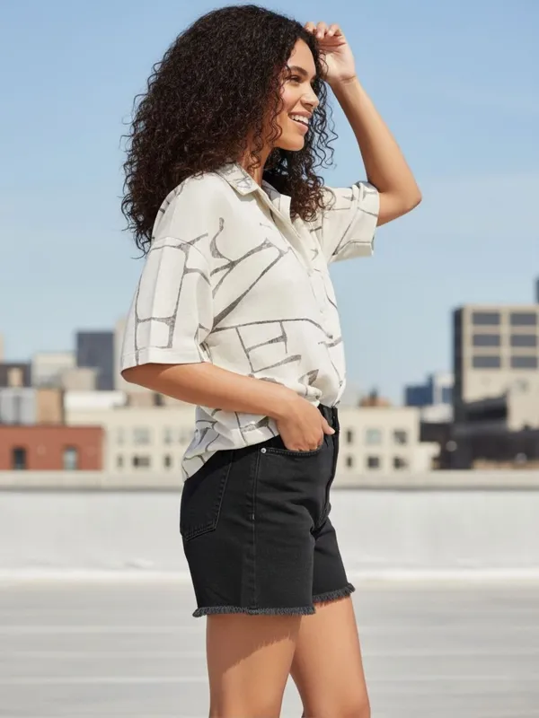 White_Vatican_Abstract_Printed_tops