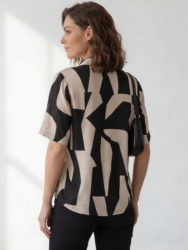 Black_Crape_Abstract_Printed_Tops