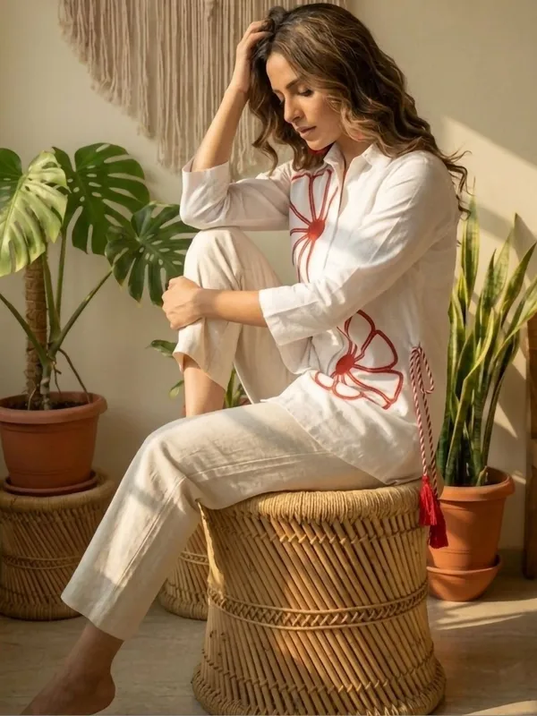 Red-White_Cotton_Lace_Embrodairy_Printed_Tops