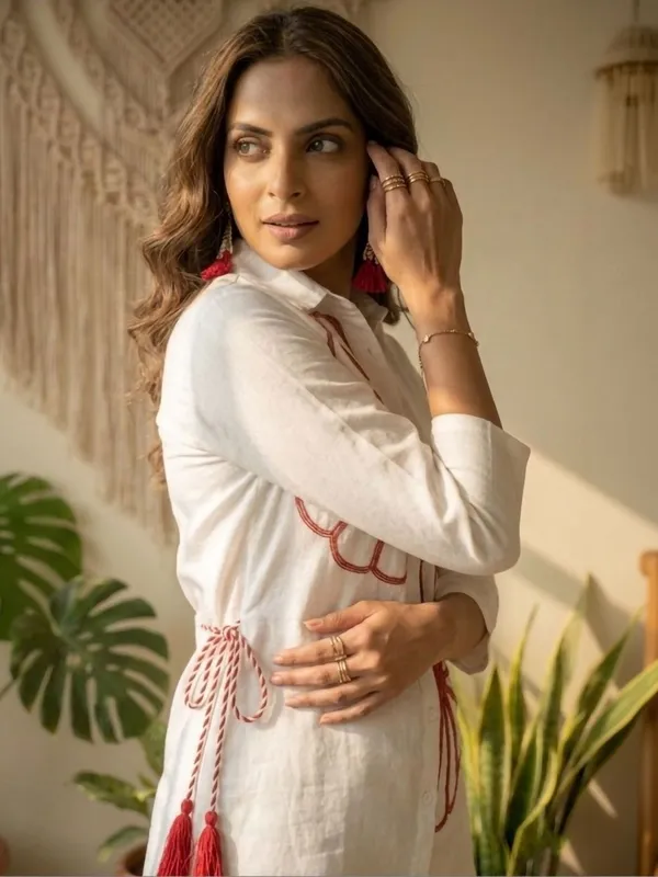 Red-White_Cotton_Lace_Embrodairy_Printed_Tops