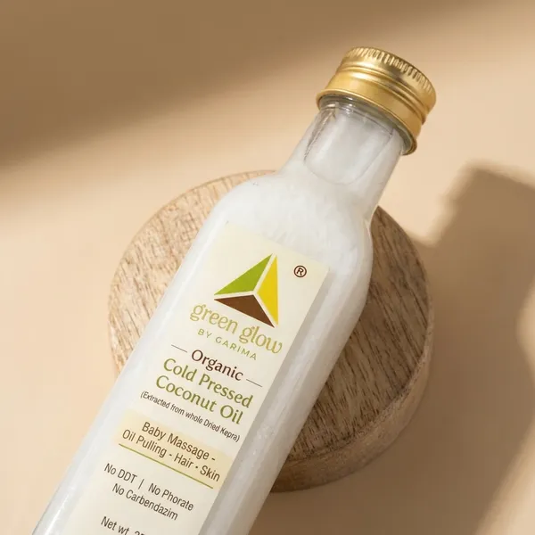 Cold_Pressed_Coconut_Oil_Body_And_Hair_Oil_For_Unisex