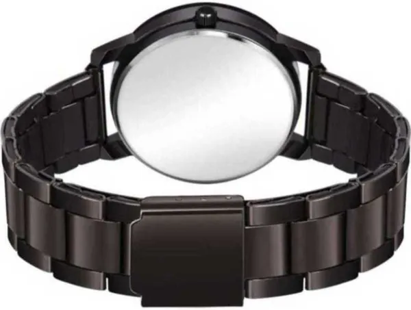 Metalic_Quartz_Round_Shape_Watch_For_Women