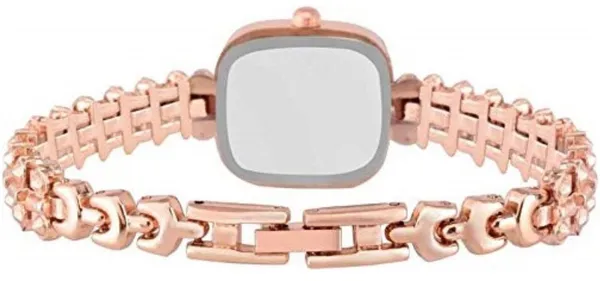 Rose_Gold_Quartz_Square_Shape_Watch_For_Women