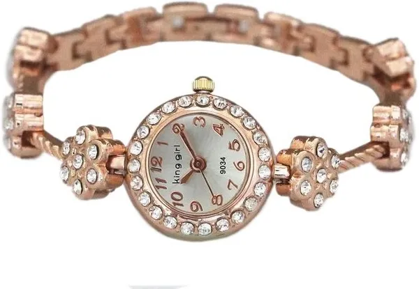 Rose_Gold_Quartz_Round_Shape_Watch_For_Women