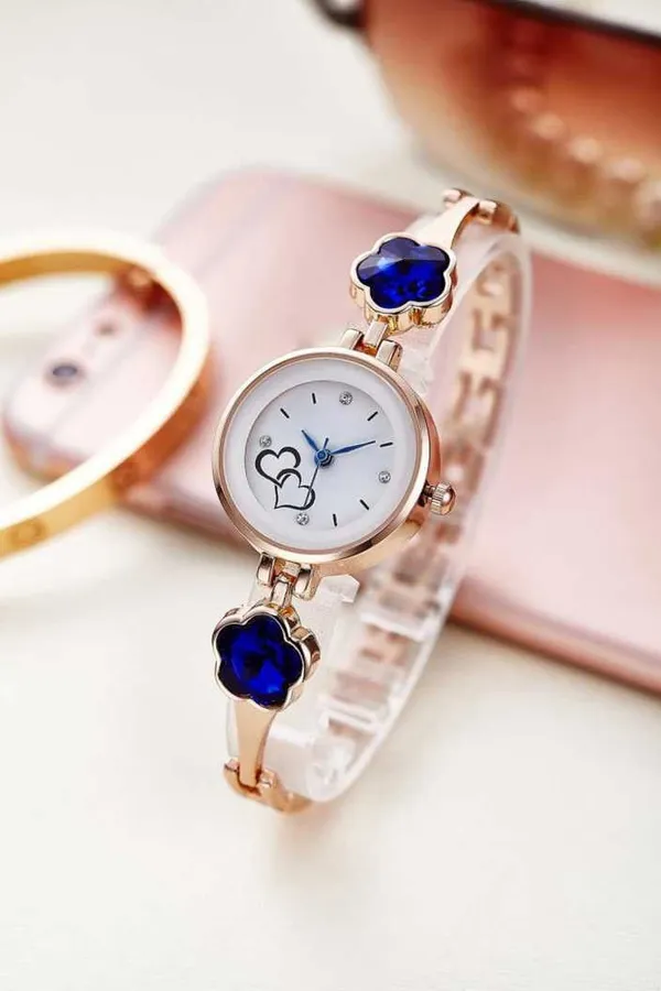 Gold_Quartz_Round_Shape_Watch_For_Girls