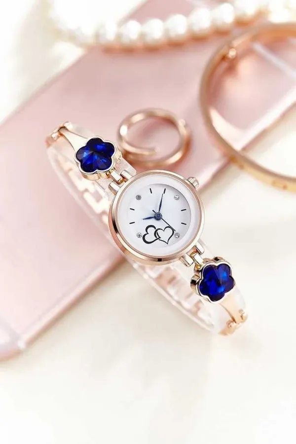 Gold_Quartz_Round_Shape_Watch_For_Girls