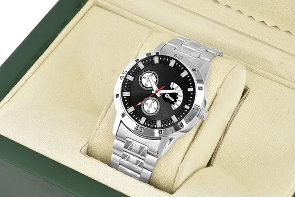 Silver_Quartz_Round_Shape_Watch_For_Men